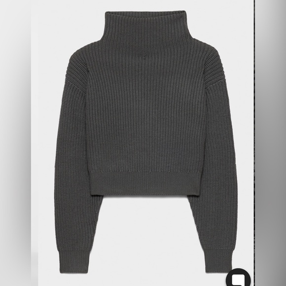 Aritzia Turtleneck - Merino Wool Wilfred Gray Sweater size XS ‼️FREE SHIPPING‼️ - Picture 3 of 5